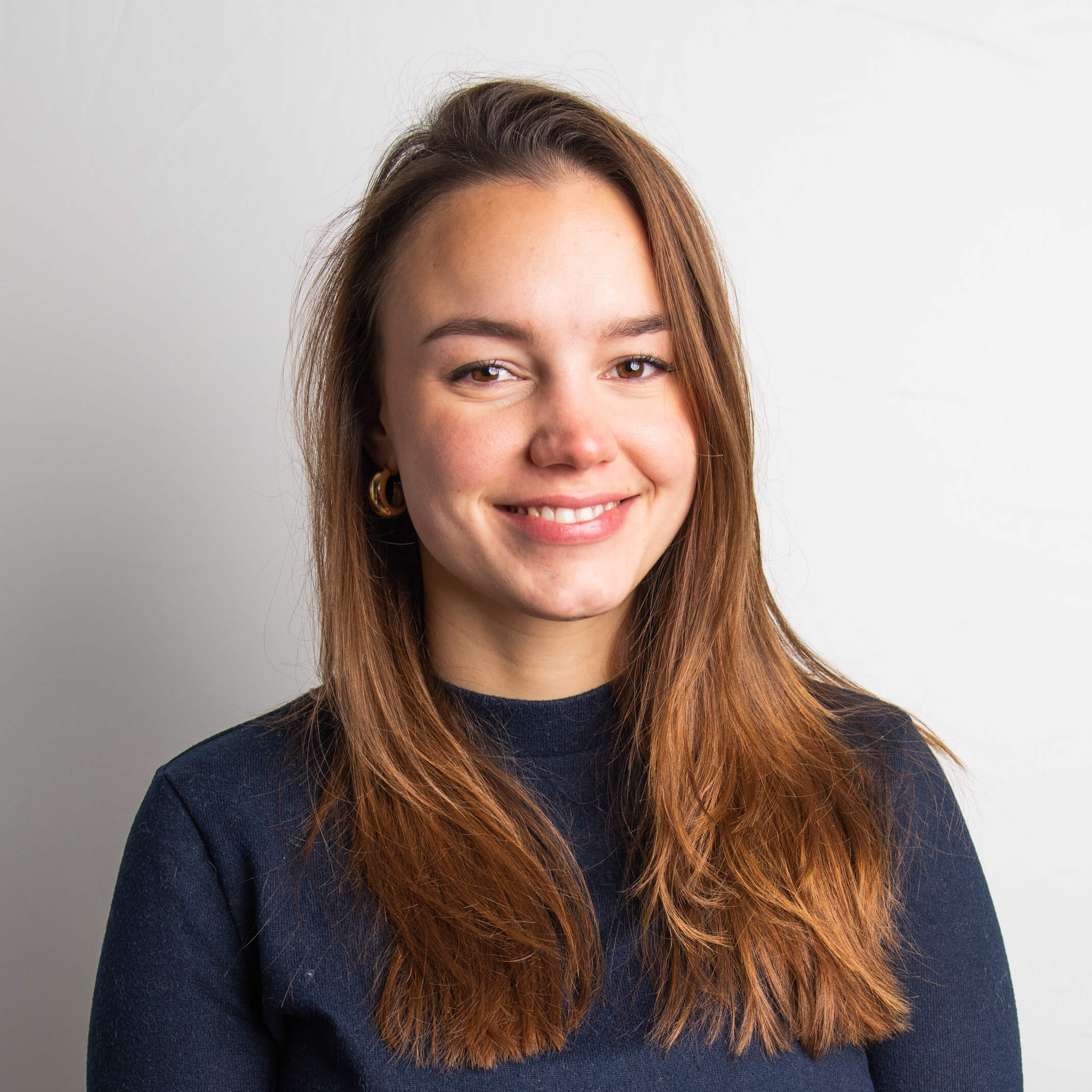 https://stage.haar-werk.ch/wp-content/uploads/2020/12/Sina-Jarbara.jpg