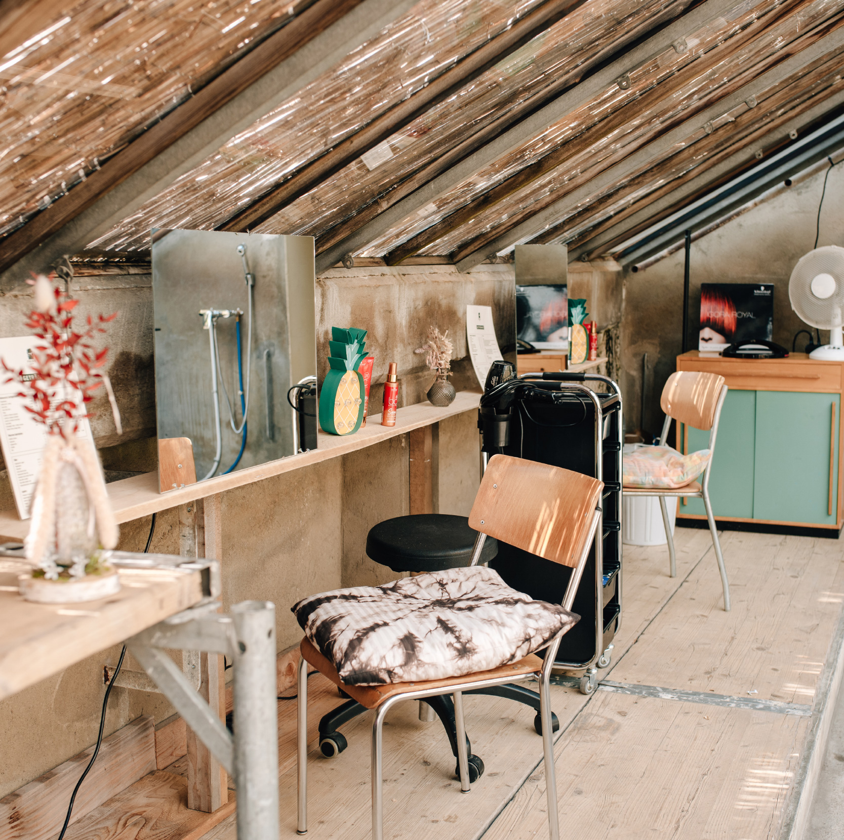 https://stage.haar-werk.ch/wp-content/uploads/2022/12/01.jpg