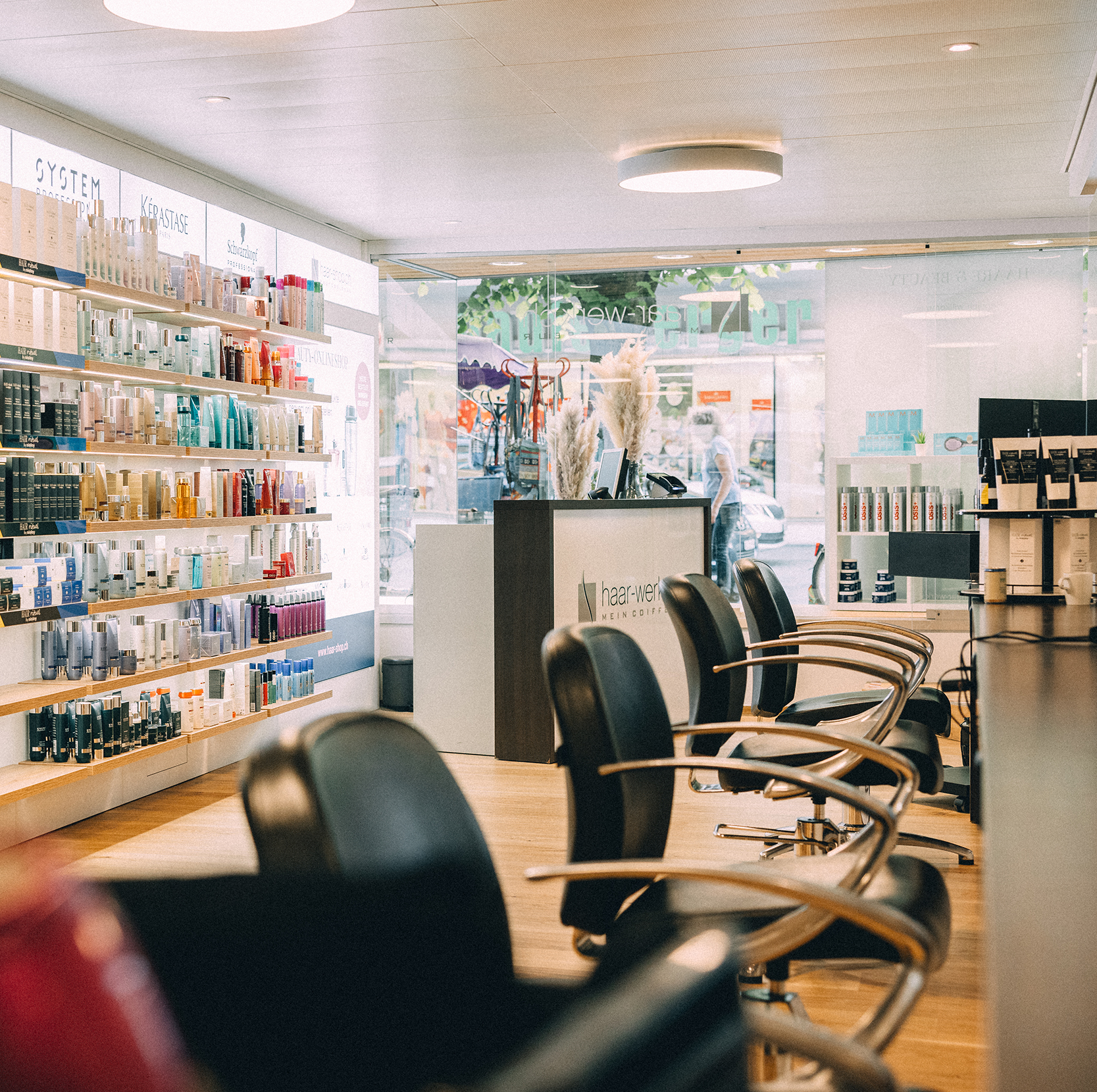 https://stage.haar-werk.ch/wp-content/uploads/2022/12/haarwerk_thun-13.jpg