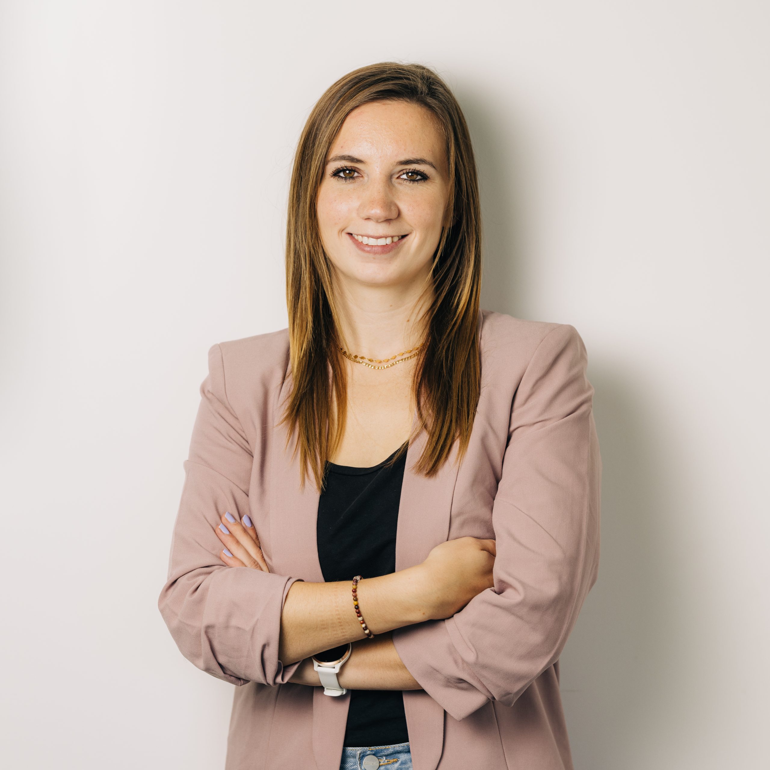 https://stage.haar-werk.ch/wp-content/uploads/2023/11/portraits-181-scaled.jpg