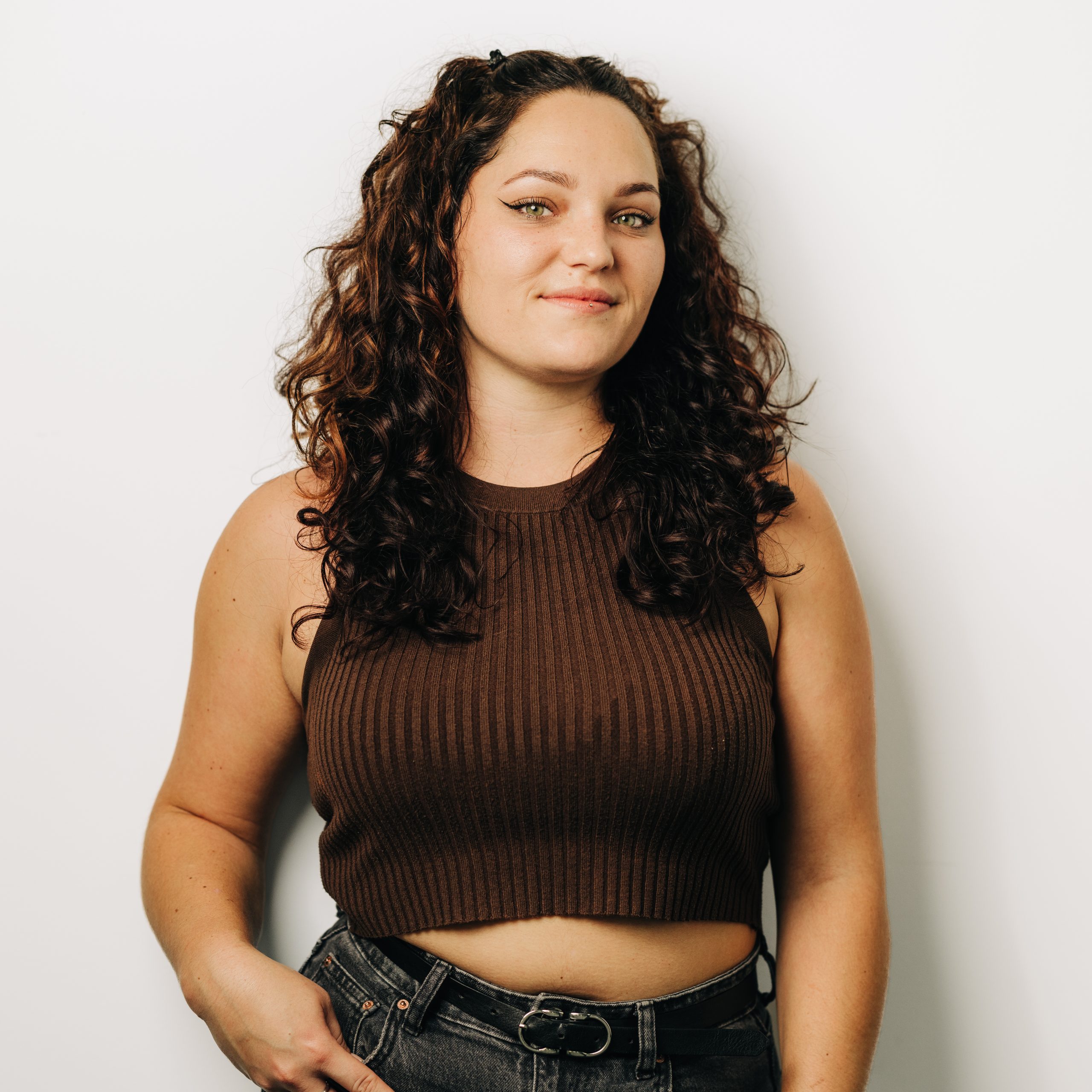 Lelaina Waldemer https://stage.haar-werk.ch/wp-content/uploads/2024/10/Lelaina-Waldemer-scaled.jpg