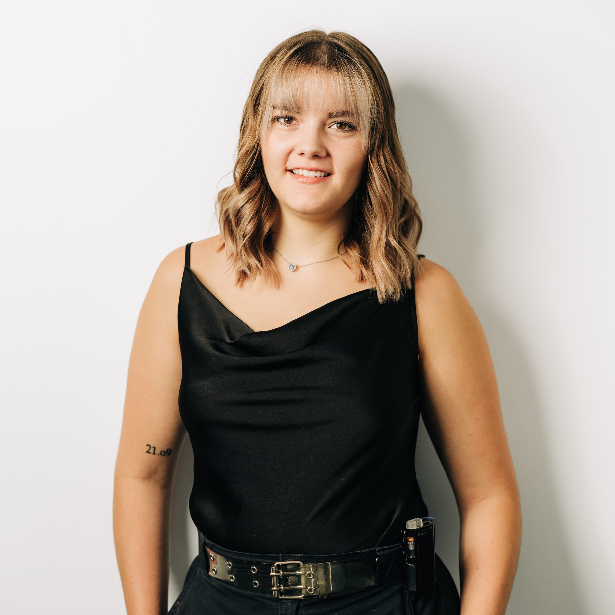 https://stage.haar-werk.ch/wp-content/uploads/2024/10/Melanie-Zybach-2-scaled.jpg