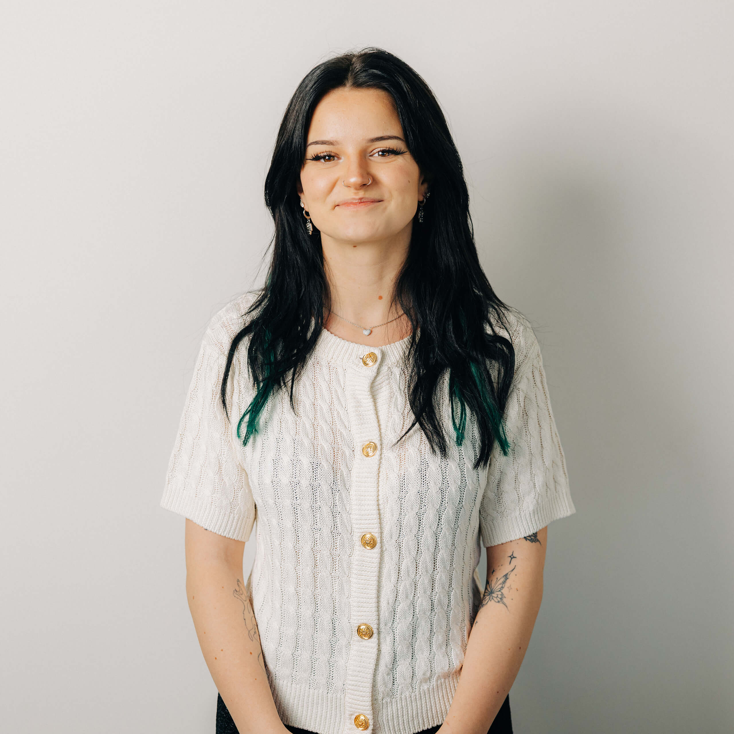 https://stage.haar-werk.ch/wp-content/uploads/2026/02/Mariana-Oliveira-de-Aguiar-Thun-Straettligen.jpg